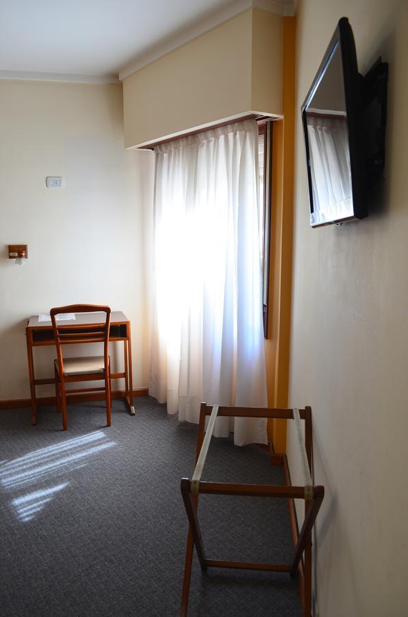 Hotel Huemul เจเนรัลโรกา ภายนอก รูปภาพ
