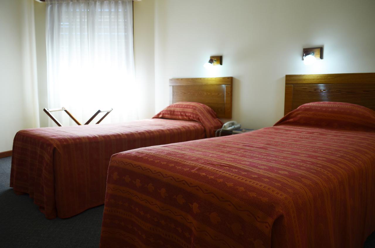 Hotel Huemul เจเนรัลโรกา ภายนอก รูปภาพ